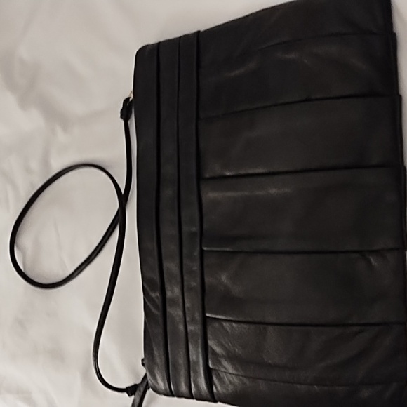 Gianni Bini leather shoulder bag - Picture 2 of 7